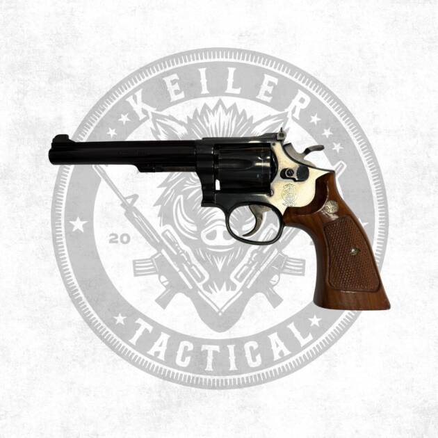 Smith and Wesson 17-4 ismétlő revolver