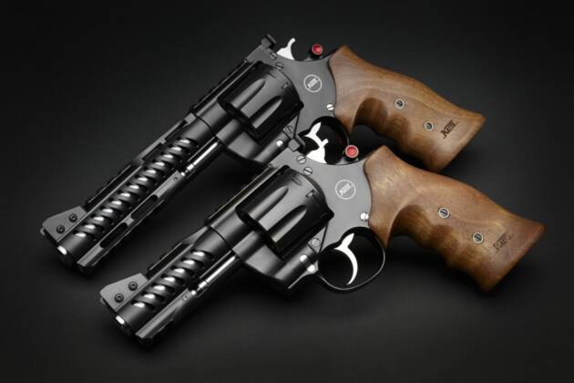 KORTH Ranger Revolver NXS 4”, 8 lövetű, kaliber .357 Magnum, Jim Wilson markolat